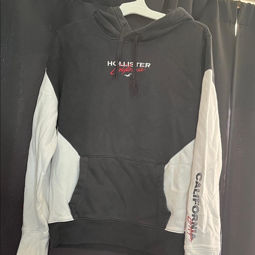 Hollister Black Hoodie with White Sleeve Panels